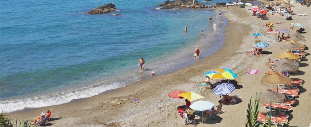 Holidays2Benalmadena Torrequebrada Sea View Front Beach With Pool Parking & Terraces מראה חיצוני תמונה