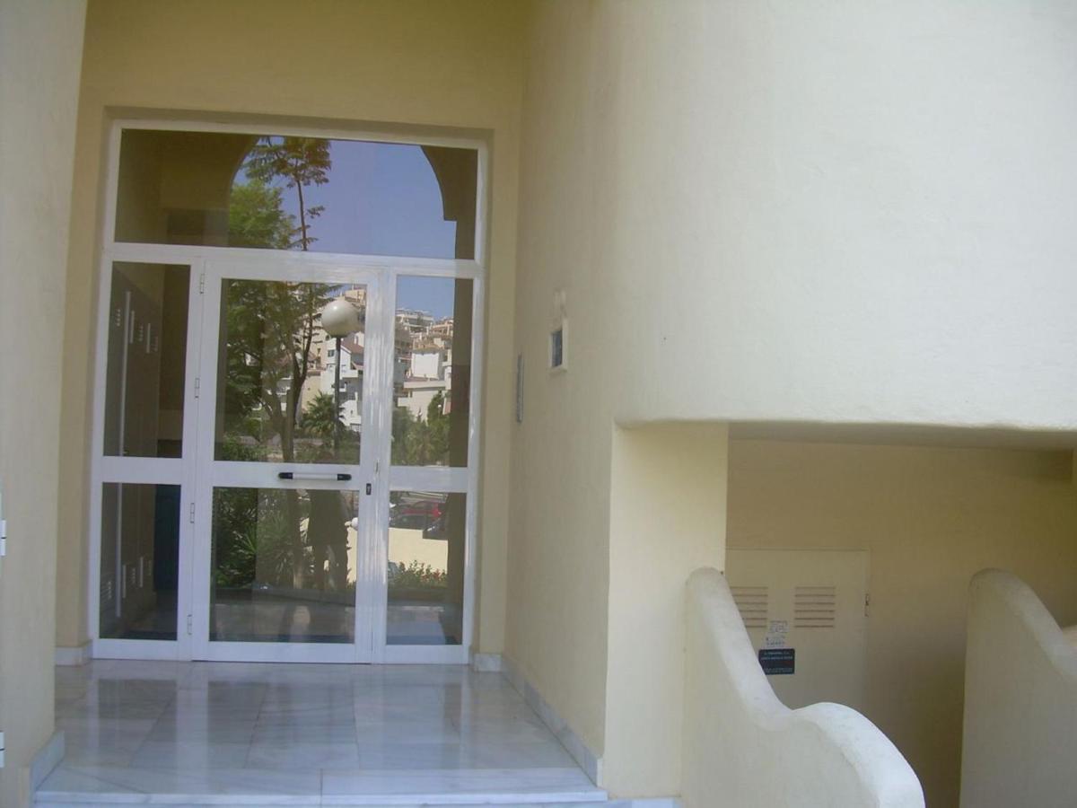 Holidays2Benalmadena Torrequebrada Sea View Front Beach With Pool Parking & Terraces מראה חיצוני תמונה