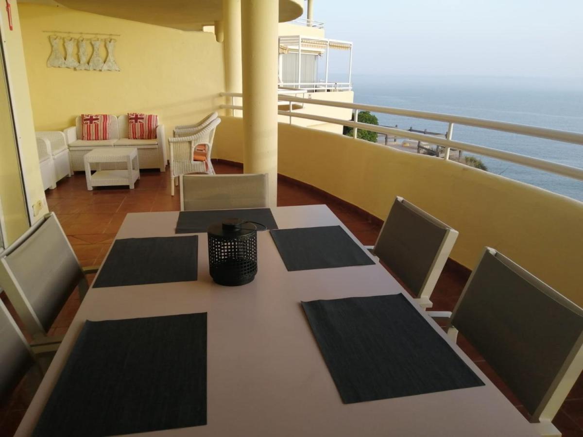 Holidays2Benalmadena Torrequebrada Sea View Front Beach With Pool Parking & Terraces מראה חיצוני תמונה