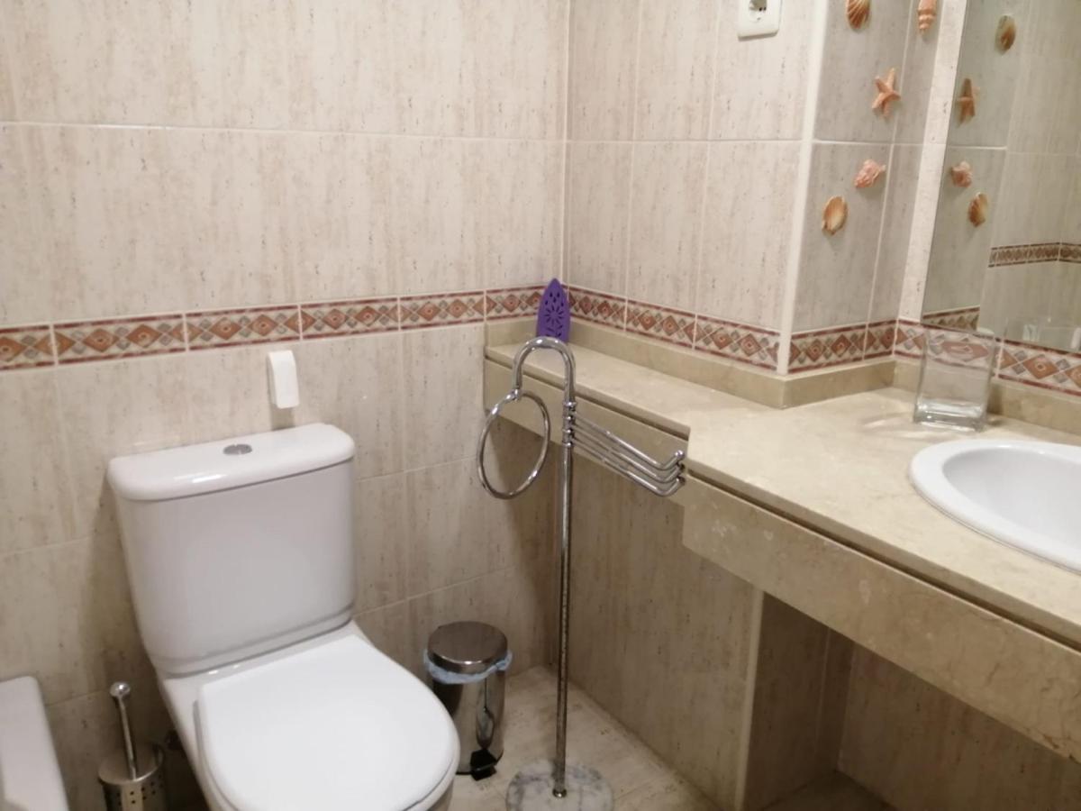 Holidays2Benalmadena Torrequebrada Sea View Front Beach With Pool Parking & Terraces מראה חיצוני תמונה